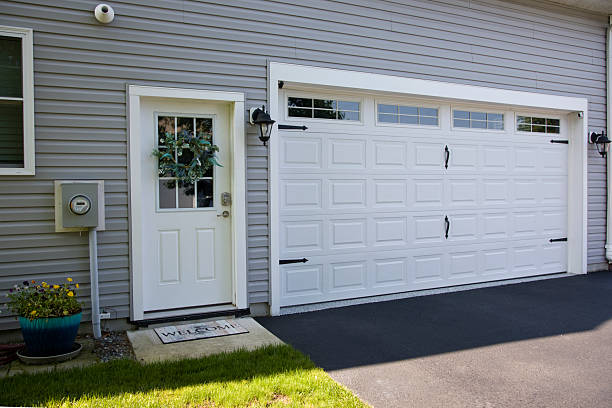 24/7 Emergency Garage Door Panel Replacement experts in Claremont, NC